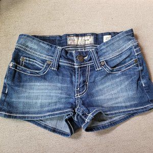 BKE Stella Size 27 Shorts